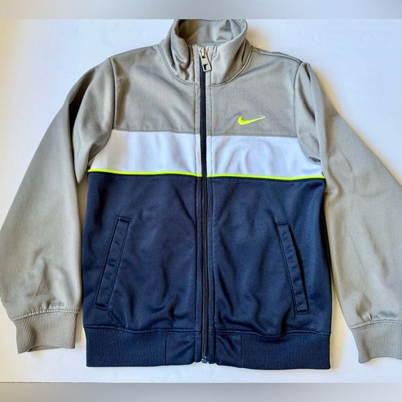 Nike Zip Up Jacket - Picture 3 of 3